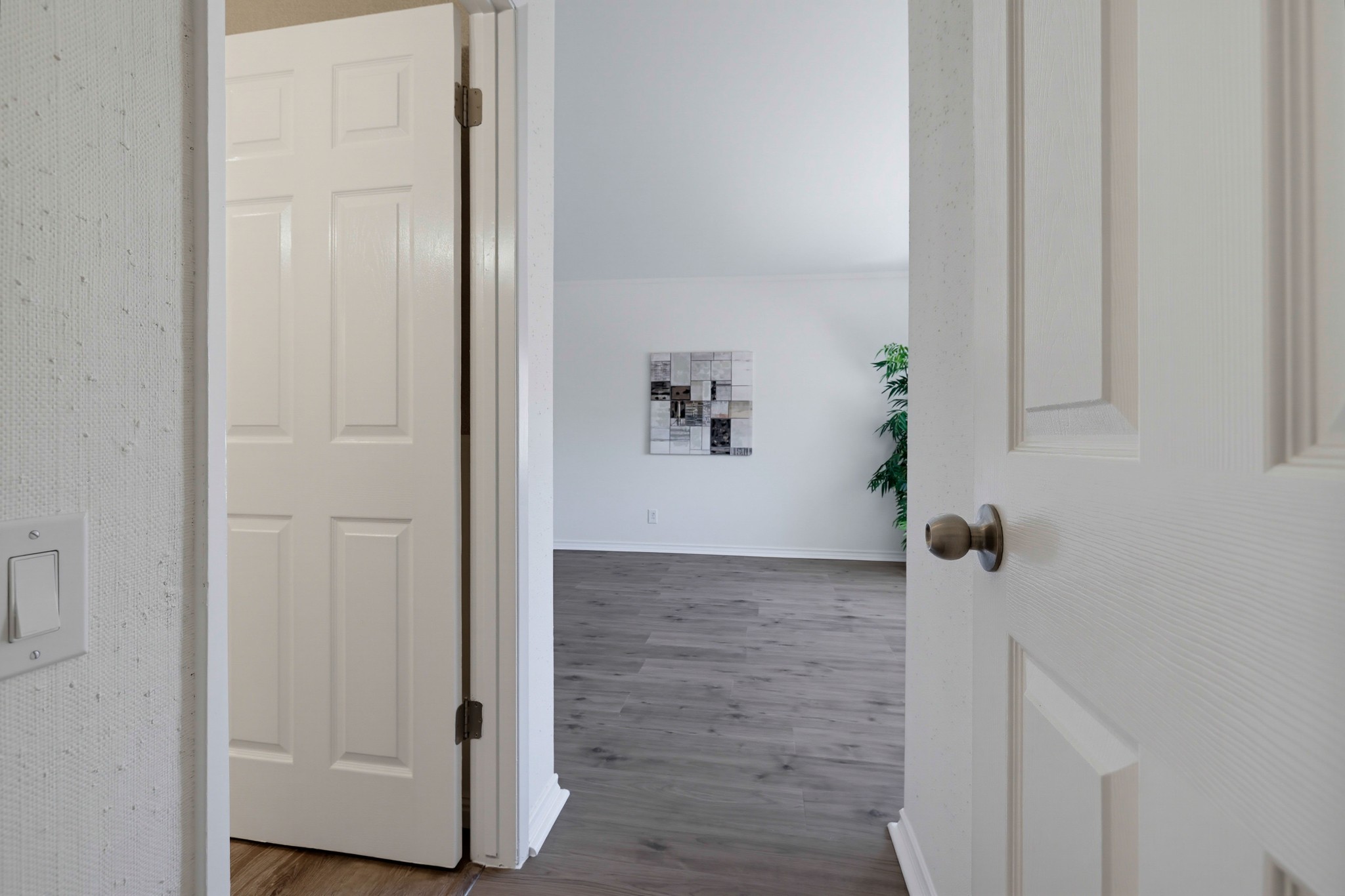 Virtual tour photo 32 of 47 for 212 S Kraemer Blvd