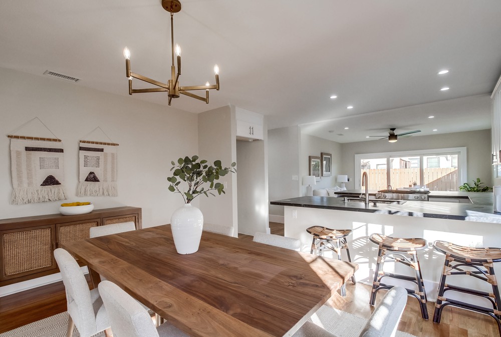 Virtual tour photo 16 of 83 for 2121 Dale St