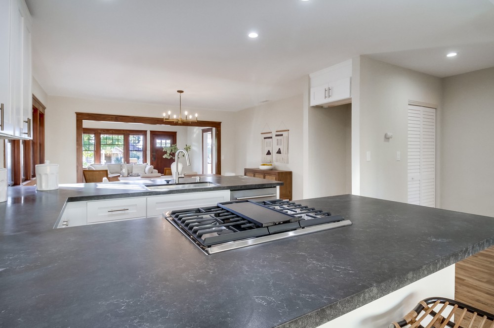 Virtual tour photo 29 of 83 for 2121 Dale St