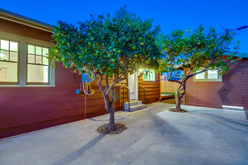 Virtual tour photo 13 of 78 for 2121 Dale St