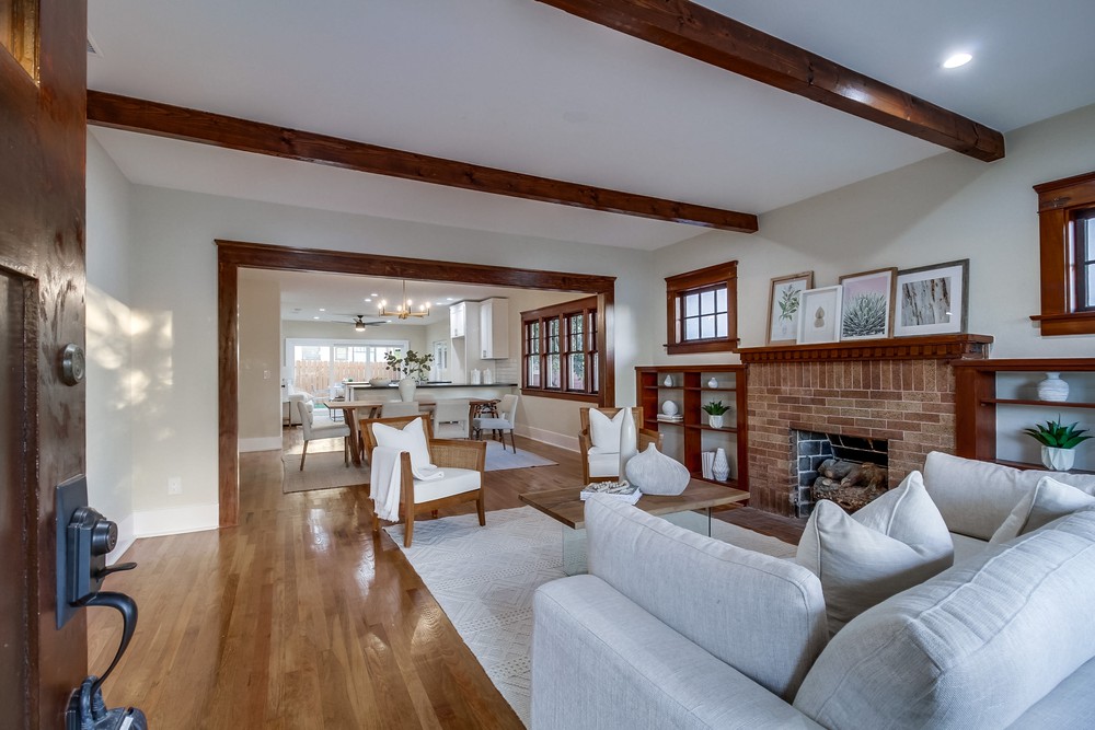 Virtual tour photo 14 of 78 for 2121 Dale St