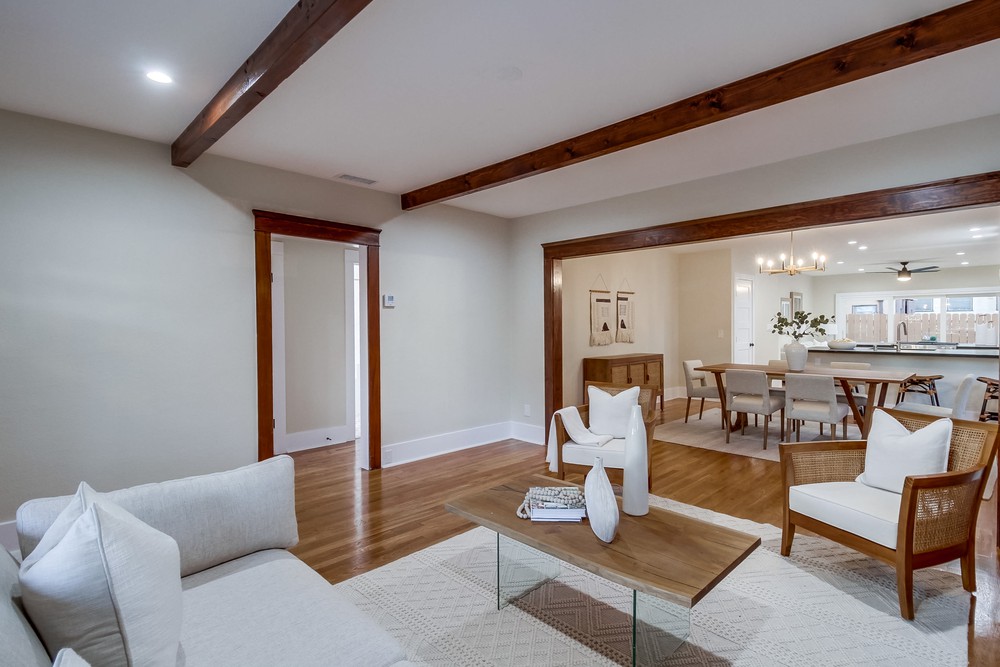 Virtual tour photo 27 of 78 for 2121 Dale St