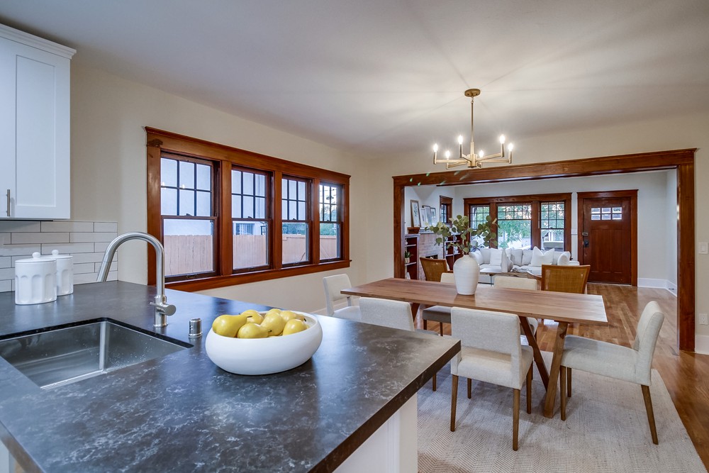 Virtual tour photo 32 of 78 for 2121 Dale St