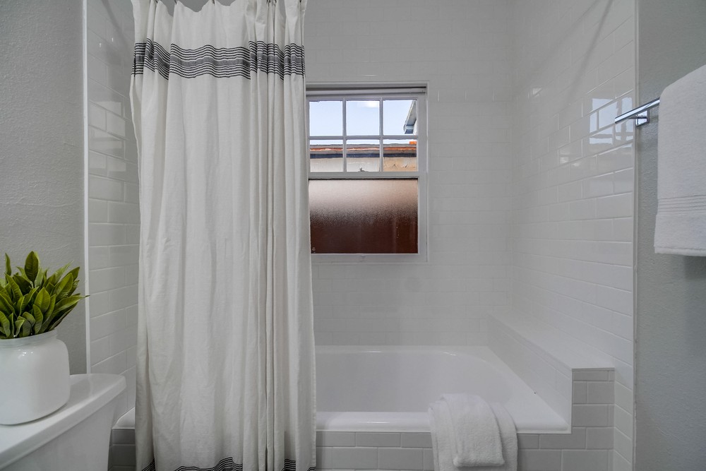 Virtual tour photo 48 of 78 for 2121 Dale St