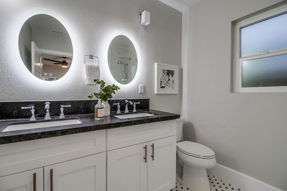 Virtual tour photo 59 of 78 for 2121 Dale St