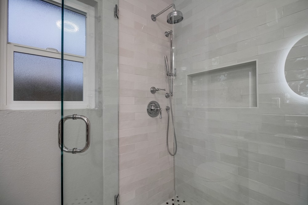 Virtual tour photo 61 of 78 for 2121 Dale St