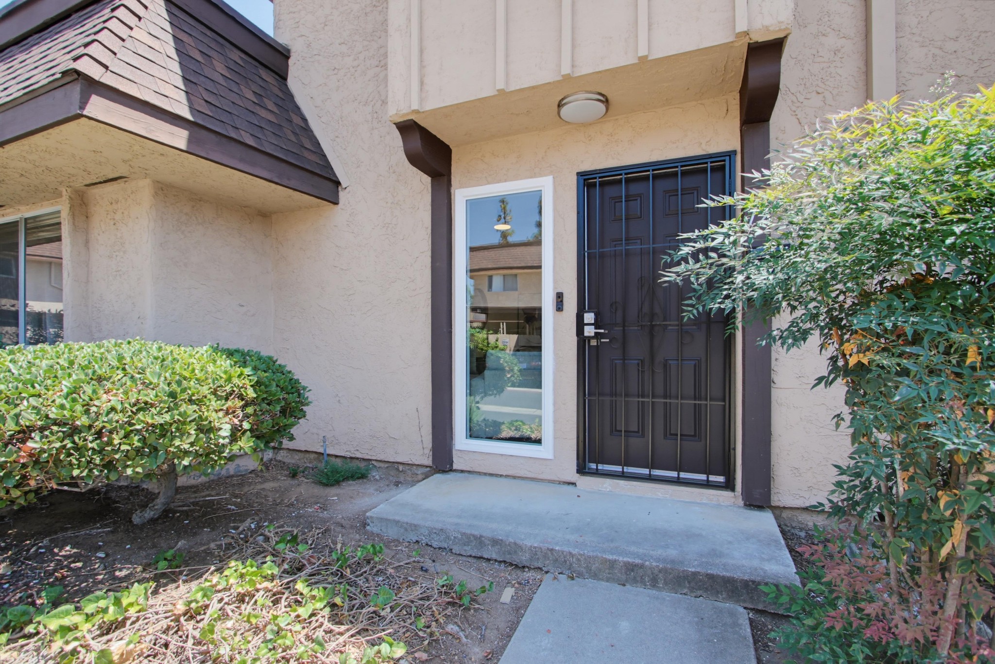 Virtual tour photo 5 of 35 for 2121 E Grand Ave