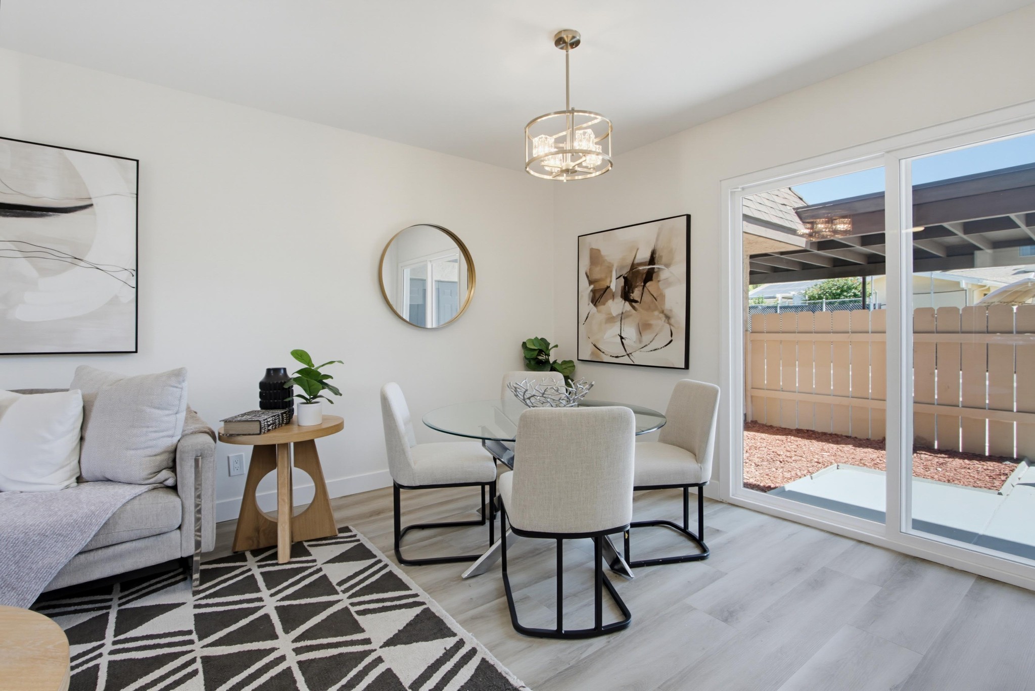 Virtual tour photo 8 of 35 for 2121 E Grand Ave
