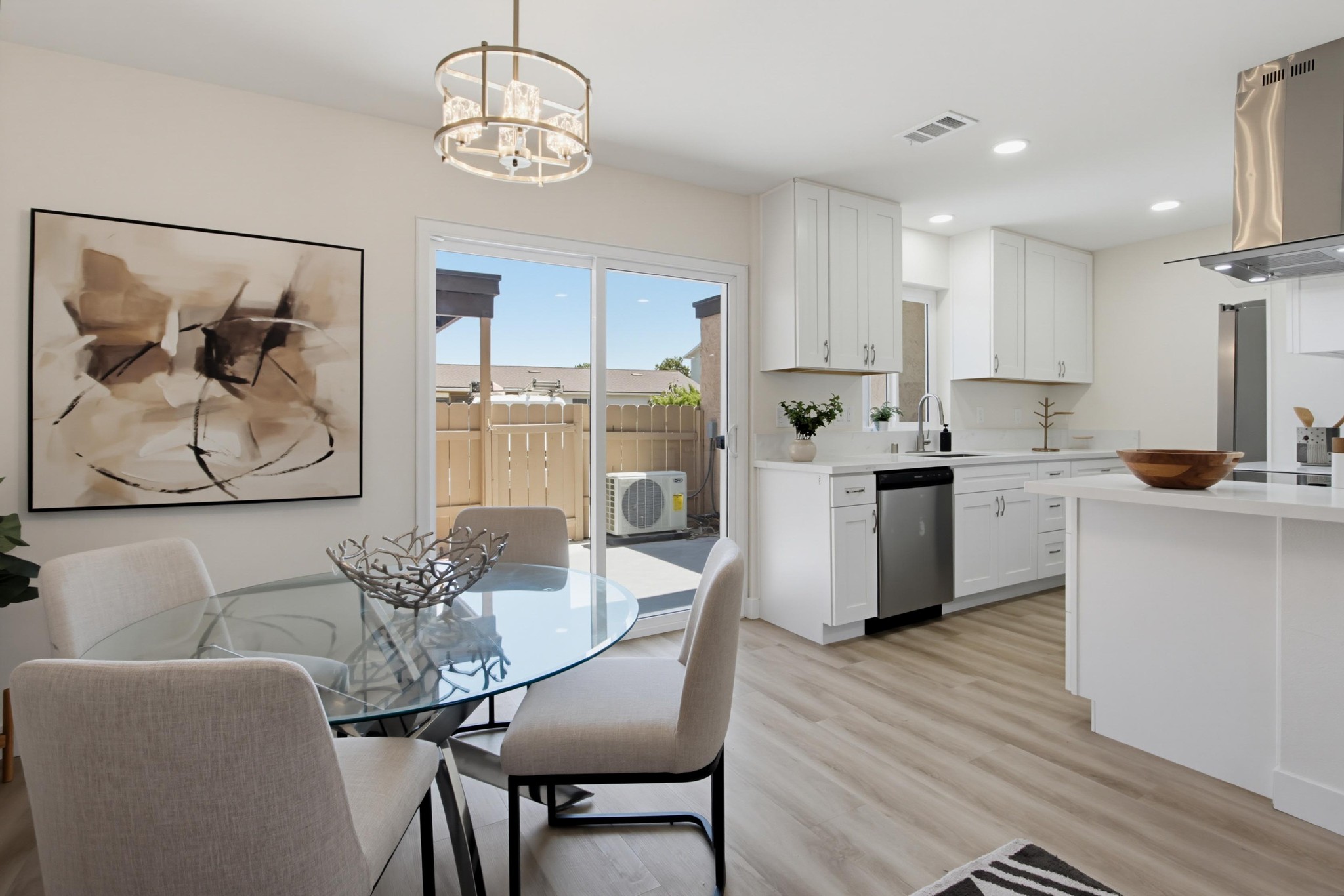 Virtual tour photo 13 of 35 for 2121 E Grand Ave