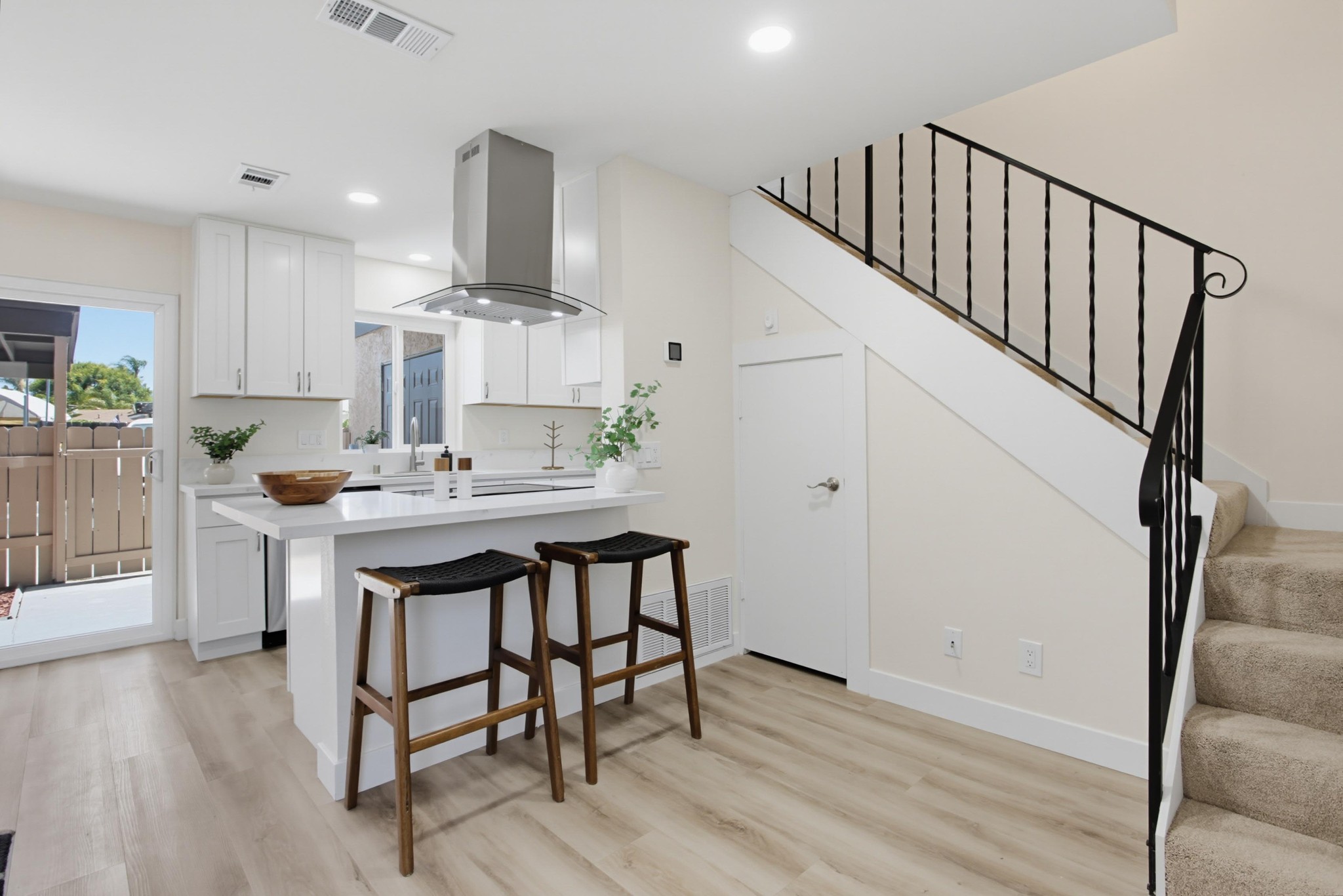 Virtual tour photo 15 of 35 for 2121 E Grand Ave