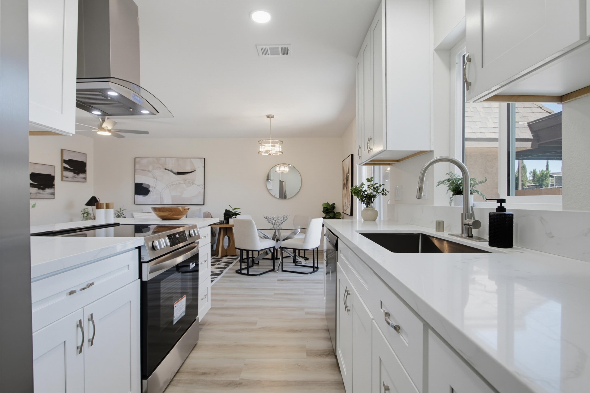 Virtual tour photo 19 of 35 for 2121 E Grand Ave