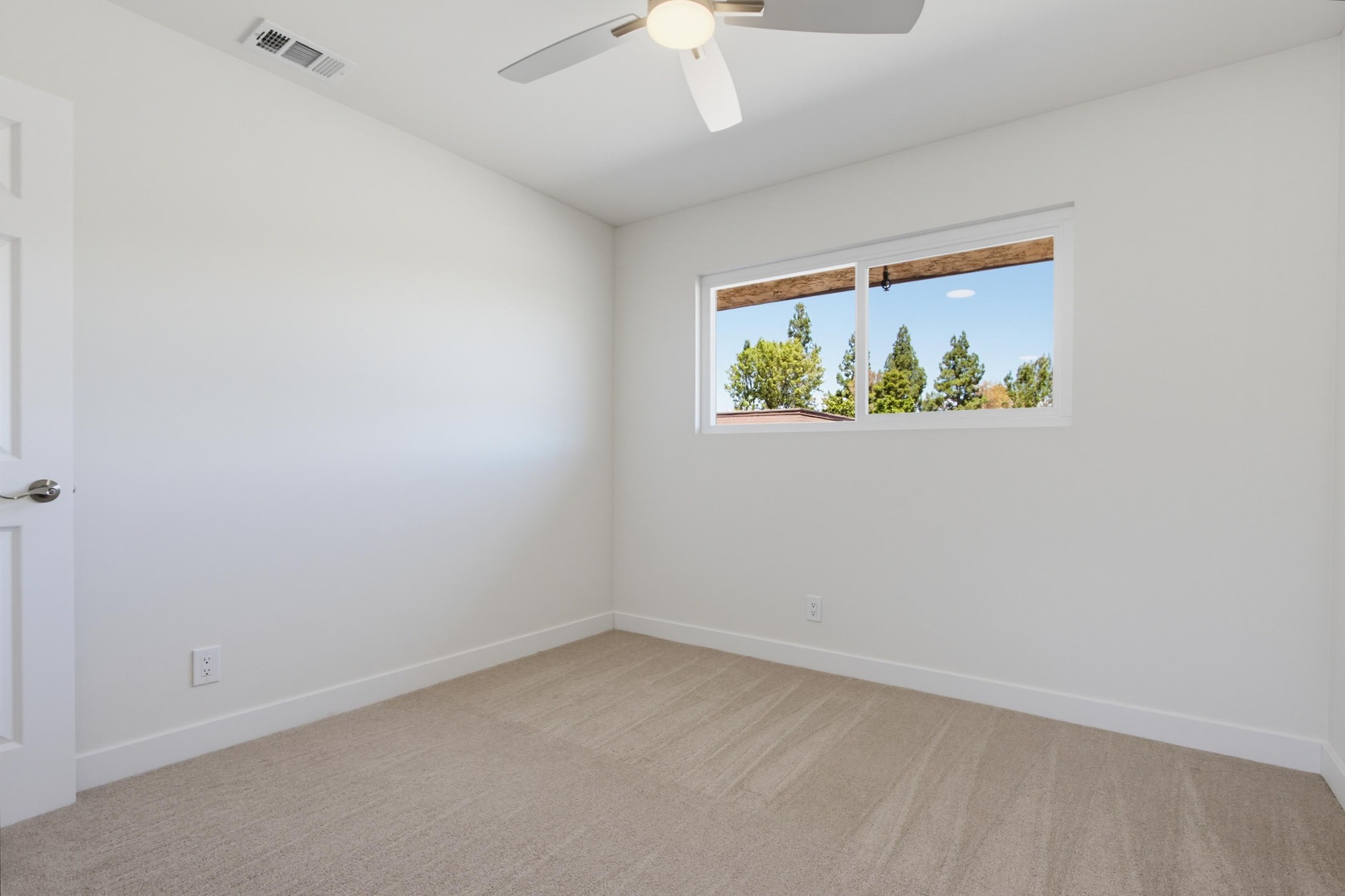 Virtual tour photo 28 of 35 for 2121 E Grand Ave