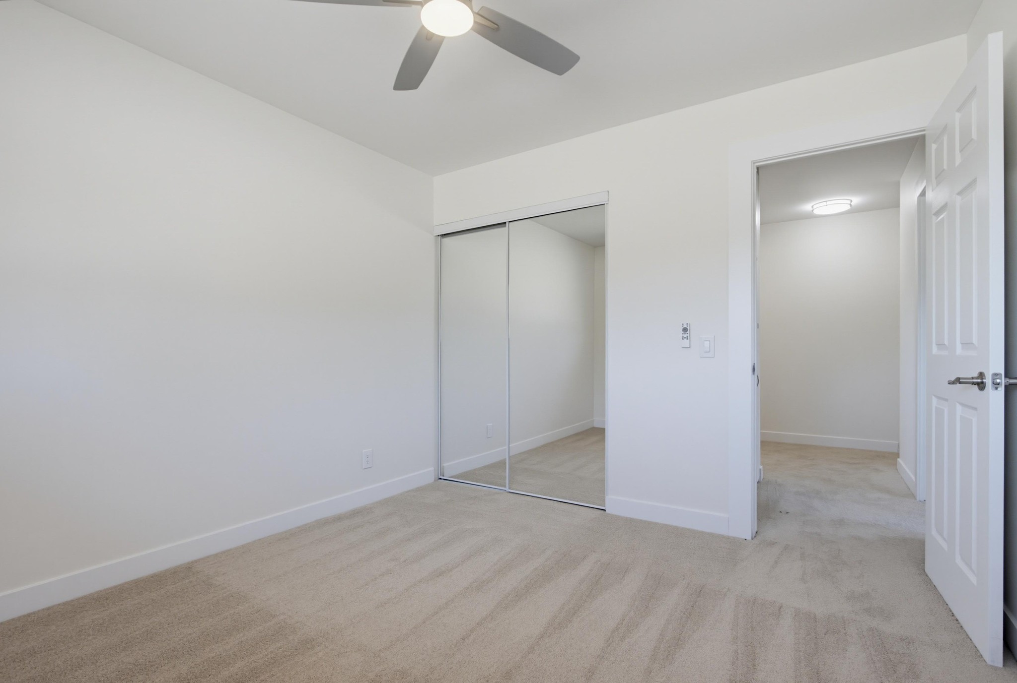 Virtual tour photo 29 of 35 for 2121 E Grand Ave