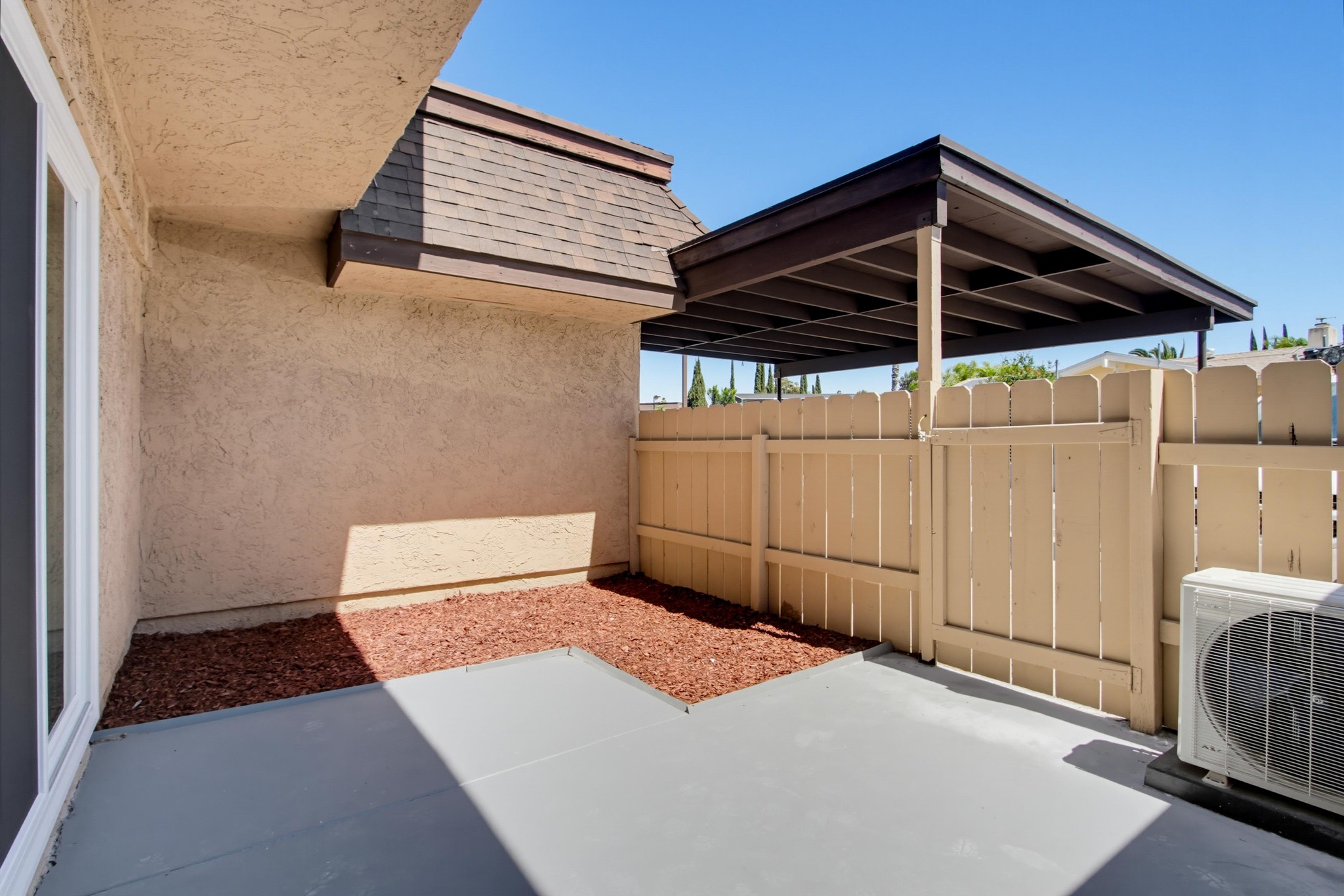 Virtual tour photo 31 of 35 for 2121 E Grand Ave