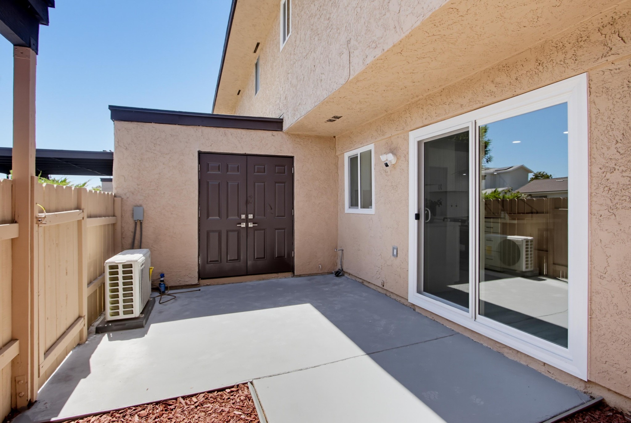 Virtual tour photo 32 of 35 for 2121 E Grand Ave