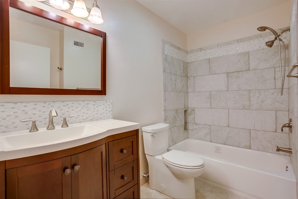 Virtual tour photo 35 of 41 for 2123 Haller St