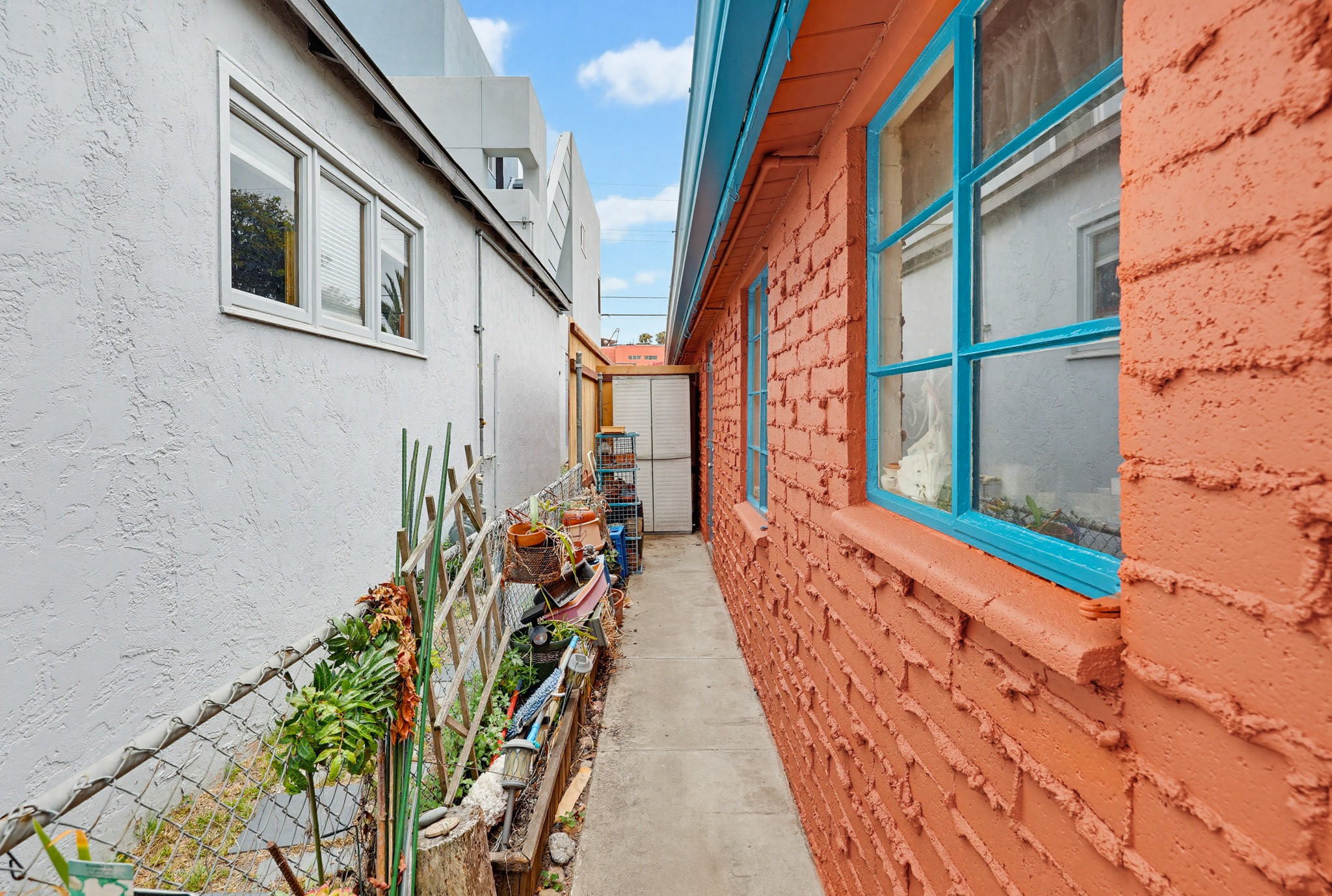 Virtual tour photo 22 of 66 for 2125-27 Ebers St