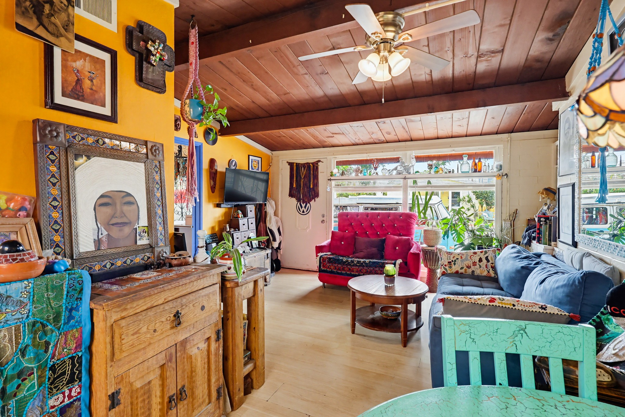 Virtual tour photo 33 of 66 for 2125-27 Ebers St
