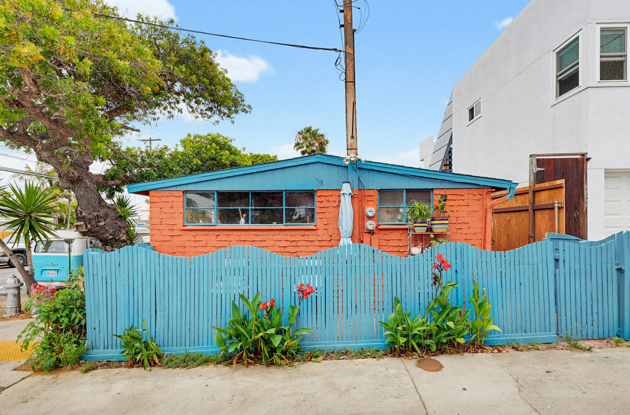 Virtual tour photo 55 of 66 for 2125-27 Ebers St