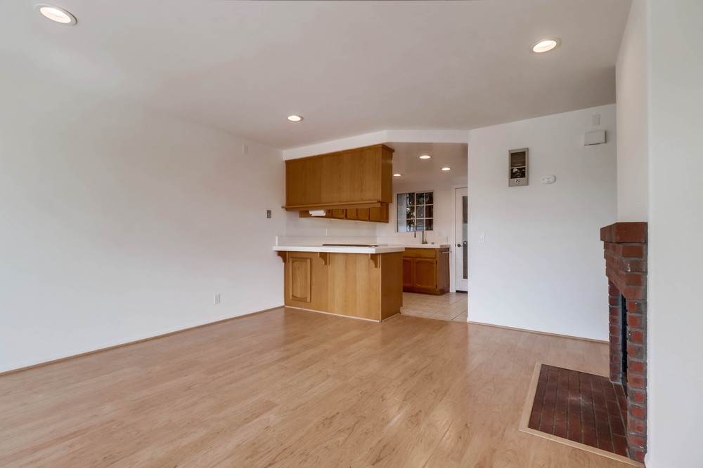 Virtual tour photo 11 of 35 for 2125 Chatsworth Blvd UNIT 2