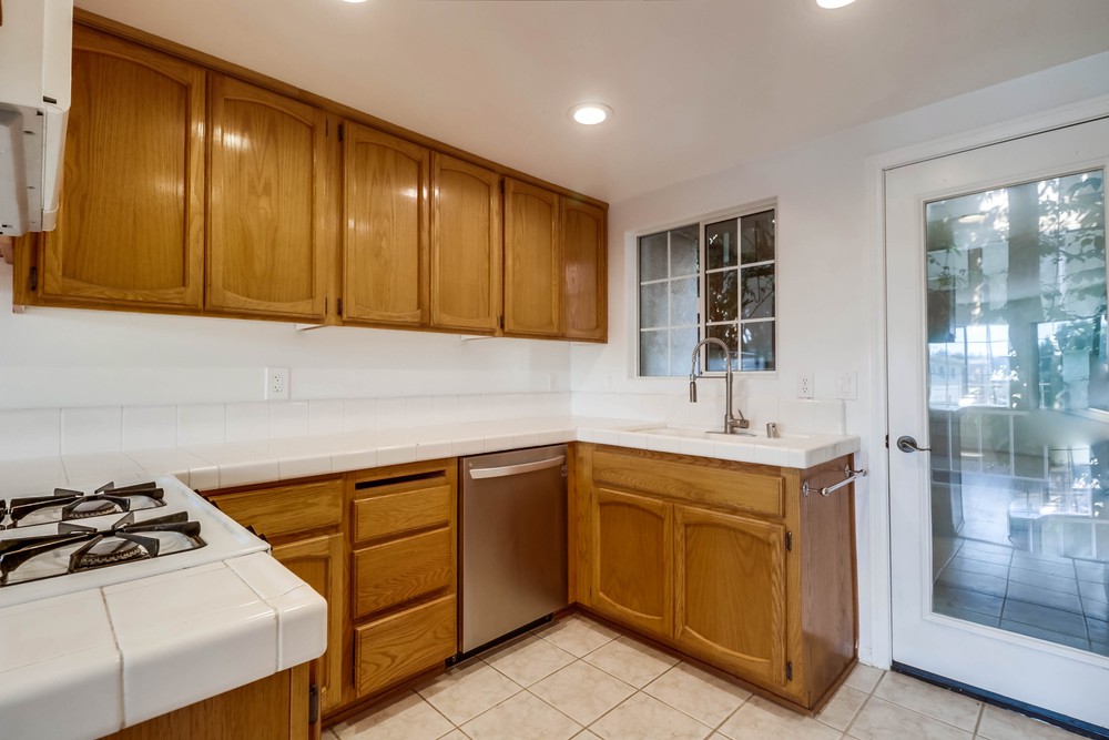 Virtual tour photo 17 of 35 for 2125 Chatsworth Blvd UNIT 2