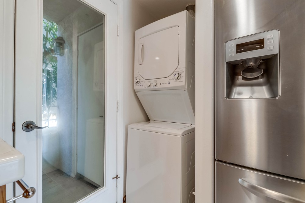 Virtual tour photo 19 of 35 for 2125 Chatsworth Blvd UNIT 2