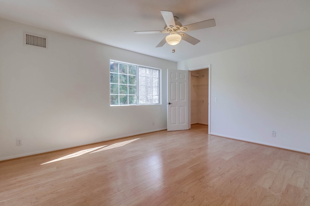 Virtual tour photo 20 of 35 for 2125 Chatsworth Blvd UNIT 2