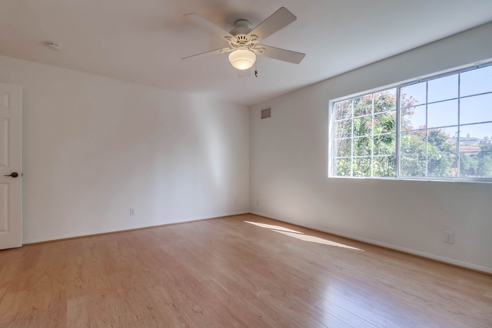 Virtual tour photo 21 of 35 for 2125 Chatsworth Blvd UNIT 2