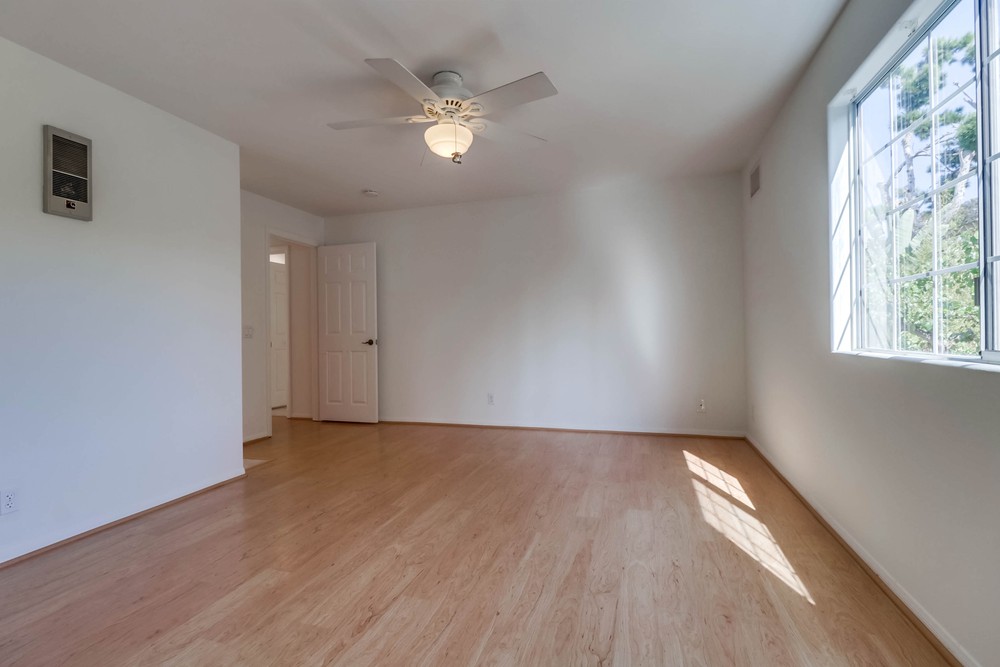 Virtual tour photo 23 of 35 for 2125 Chatsworth Blvd UNIT 2