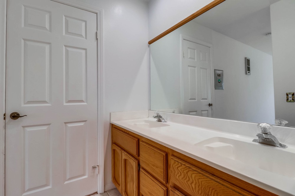 Virtual tour photo 32 of 35 for 2125 Chatsworth Blvd UNIT 2