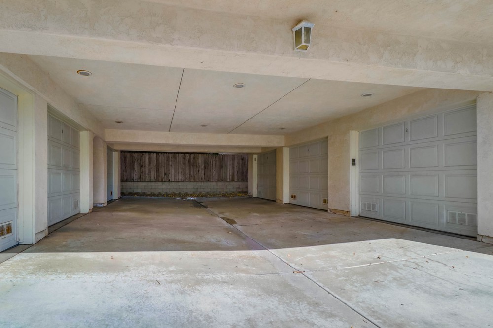Virtual tour photo 35 of 35 for 2125 Chatsworth Blvd UNIT 2