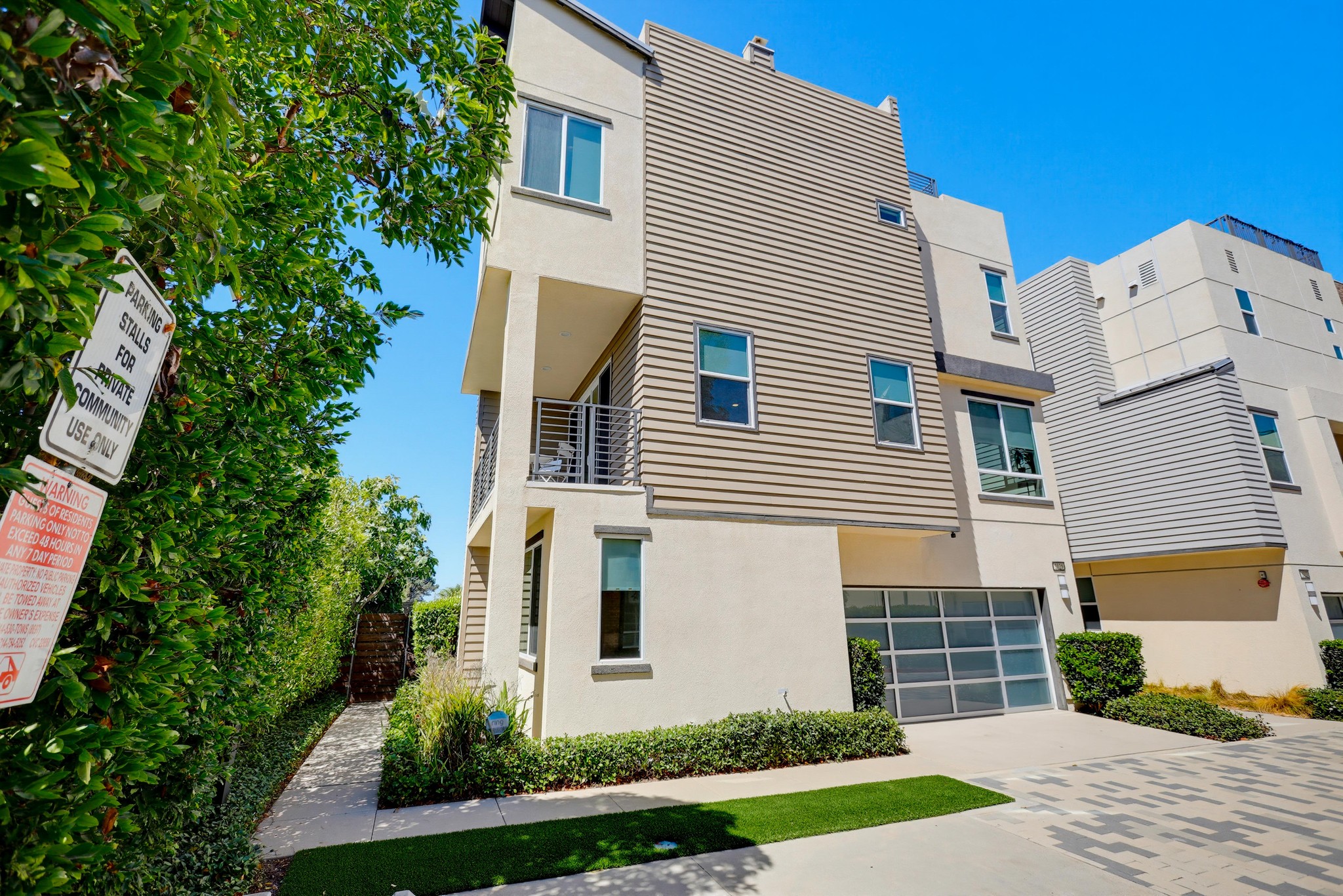 Virtual tour photo 5 of 82 for 2125 Evans Wy