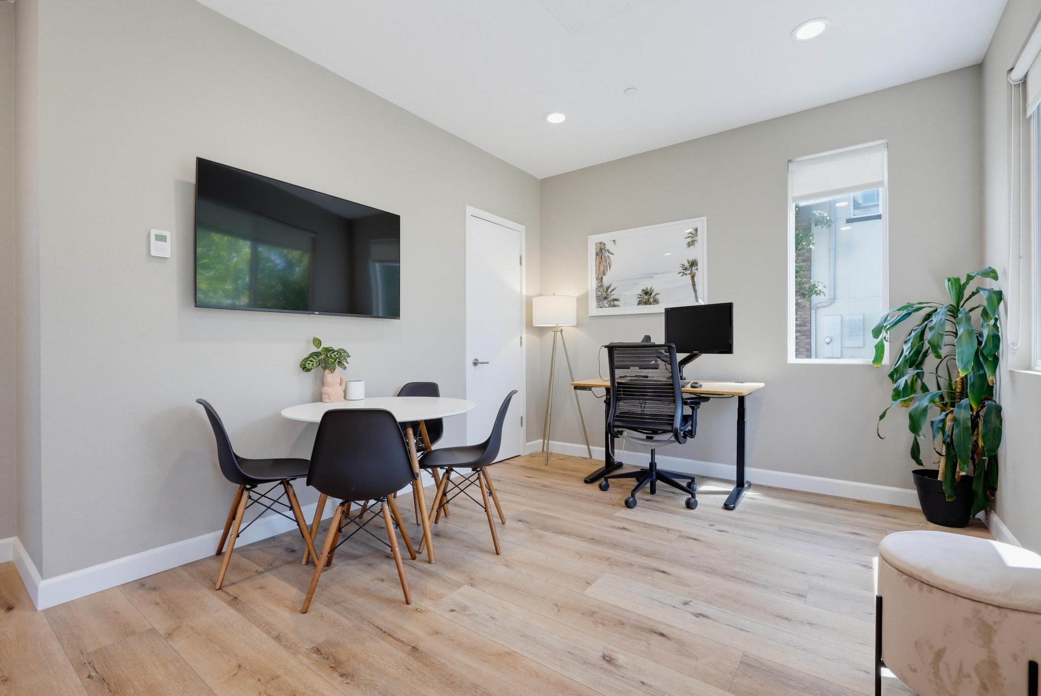 Virtual tour photo 10 of 82 for 2125 Evans Wy