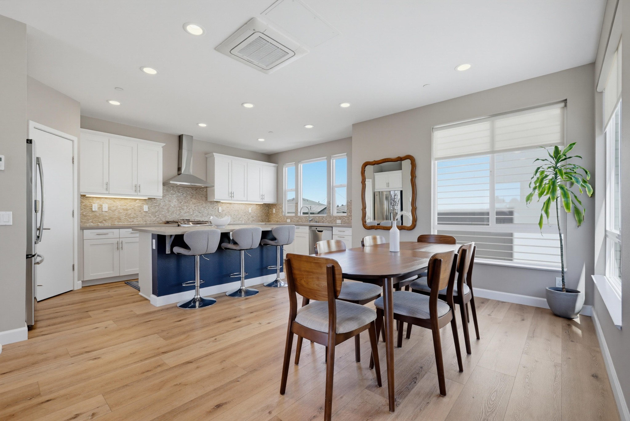 Virtual tour photo 26 of 82 for 2125 Evans Wy