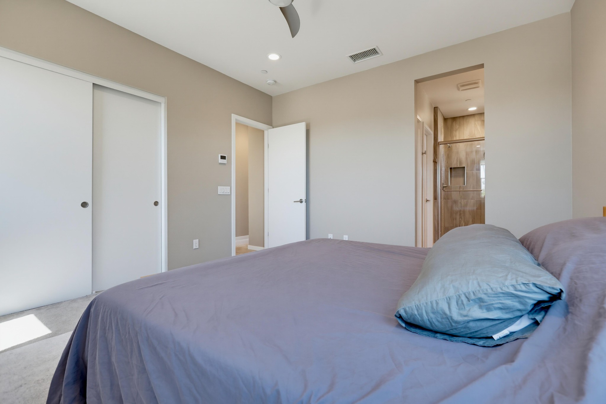 Virtual tour photo 48 of 82 for 2125 Evans Wy