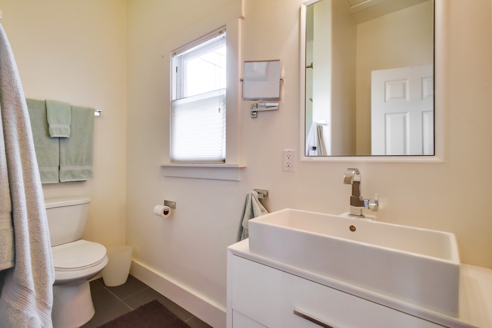 Virtual tour photo 17 of 29 for 2126 National Ave