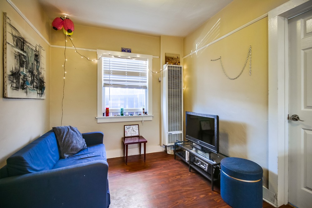 Virtual tour photo 23 of 29 for 2126 National Ave