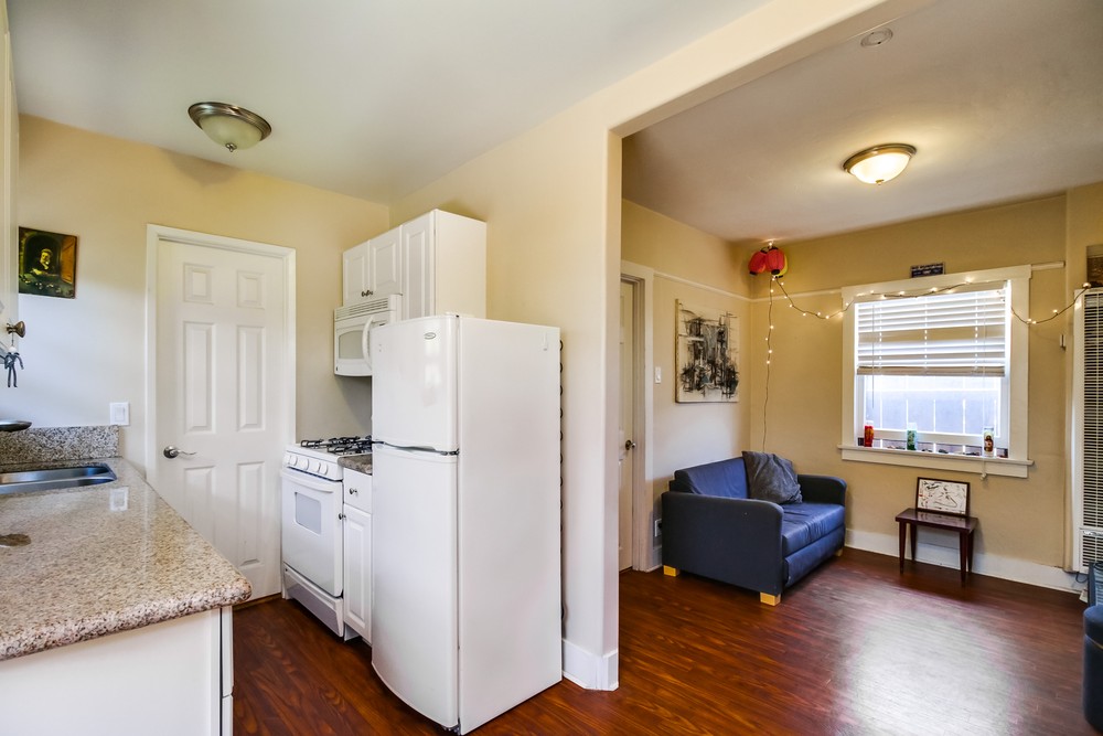 Virtual tour photo 27 of 29 for 2126 National Ave