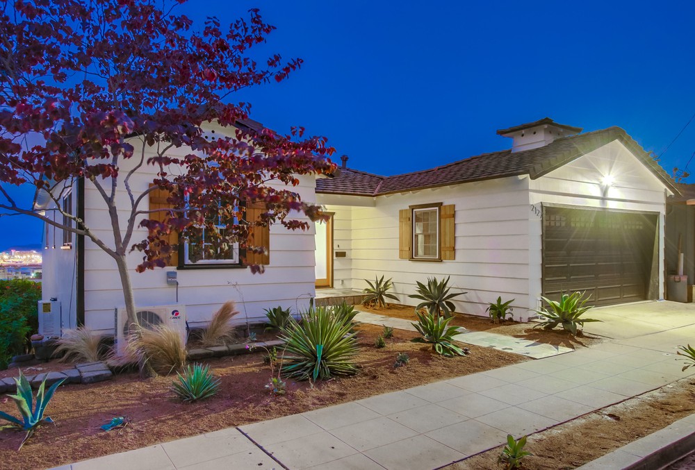 Virtual tour photo 4 of 64 for 2127 W California St