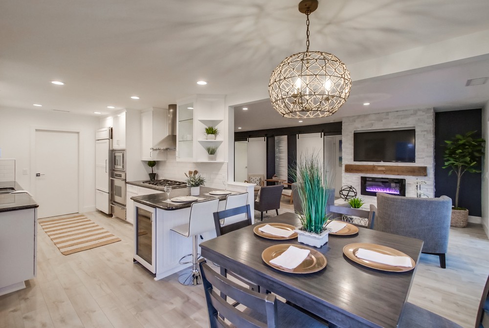 Virtual tour photo 26 of 64 for 2127 W California St