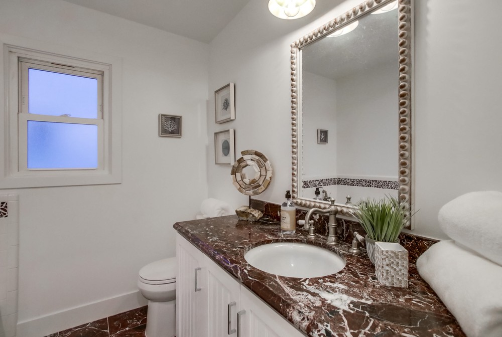 Virtual tour photo 39 of 64 for 2127 W California St