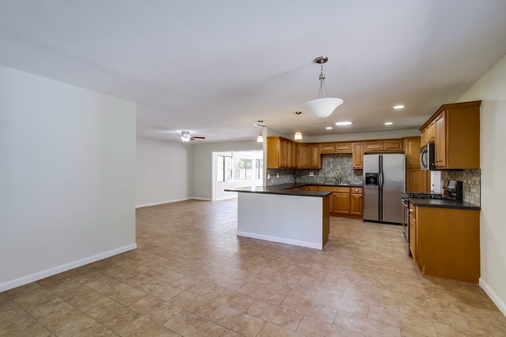 Virtual tour photo 5 of 36 for 2128 Hanford Dr