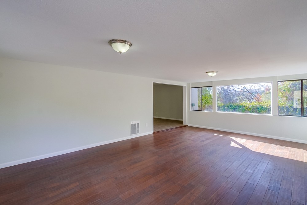 Virtual tour photo 17 of 36 for 2128 Hanford Dr