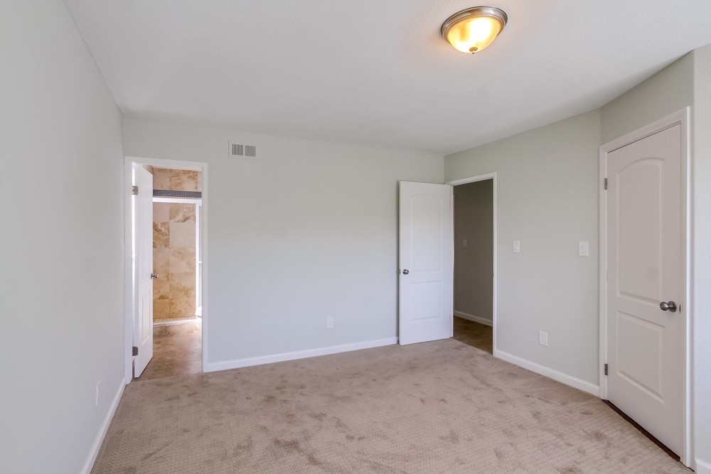 Virtual tour photo 21 of 36 for 2128 Hanford Dr