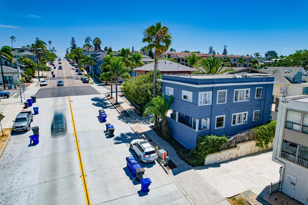 Virtual tour photo 6 of 31 for 2129 B St