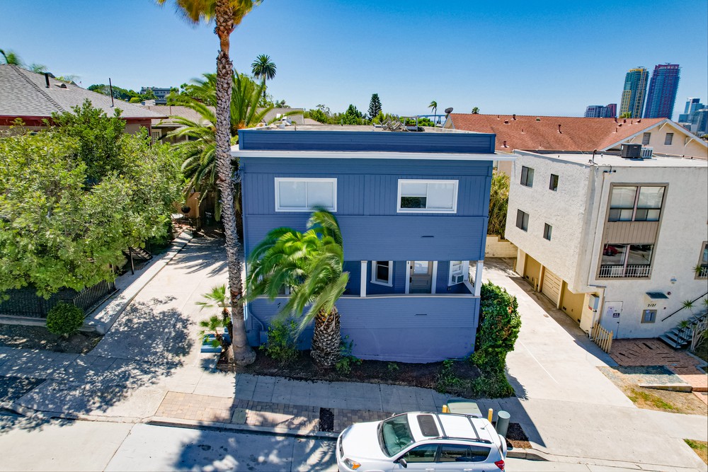 Virtual tour photo 13 of 31 for 2129 B St