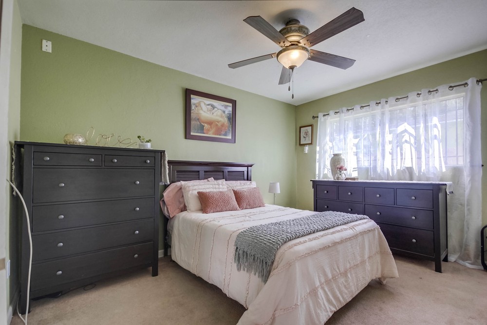 Virtual tour photo 15 of 32 for 213 S 33rd St