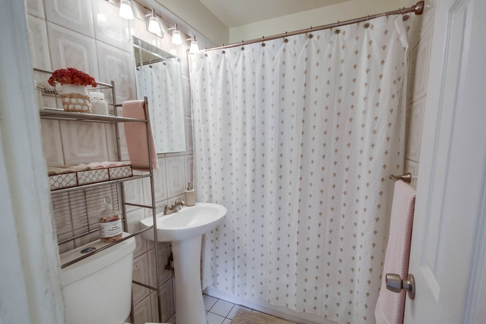 Virtual tour photo 22 of 32 for 213 S 33rd St
