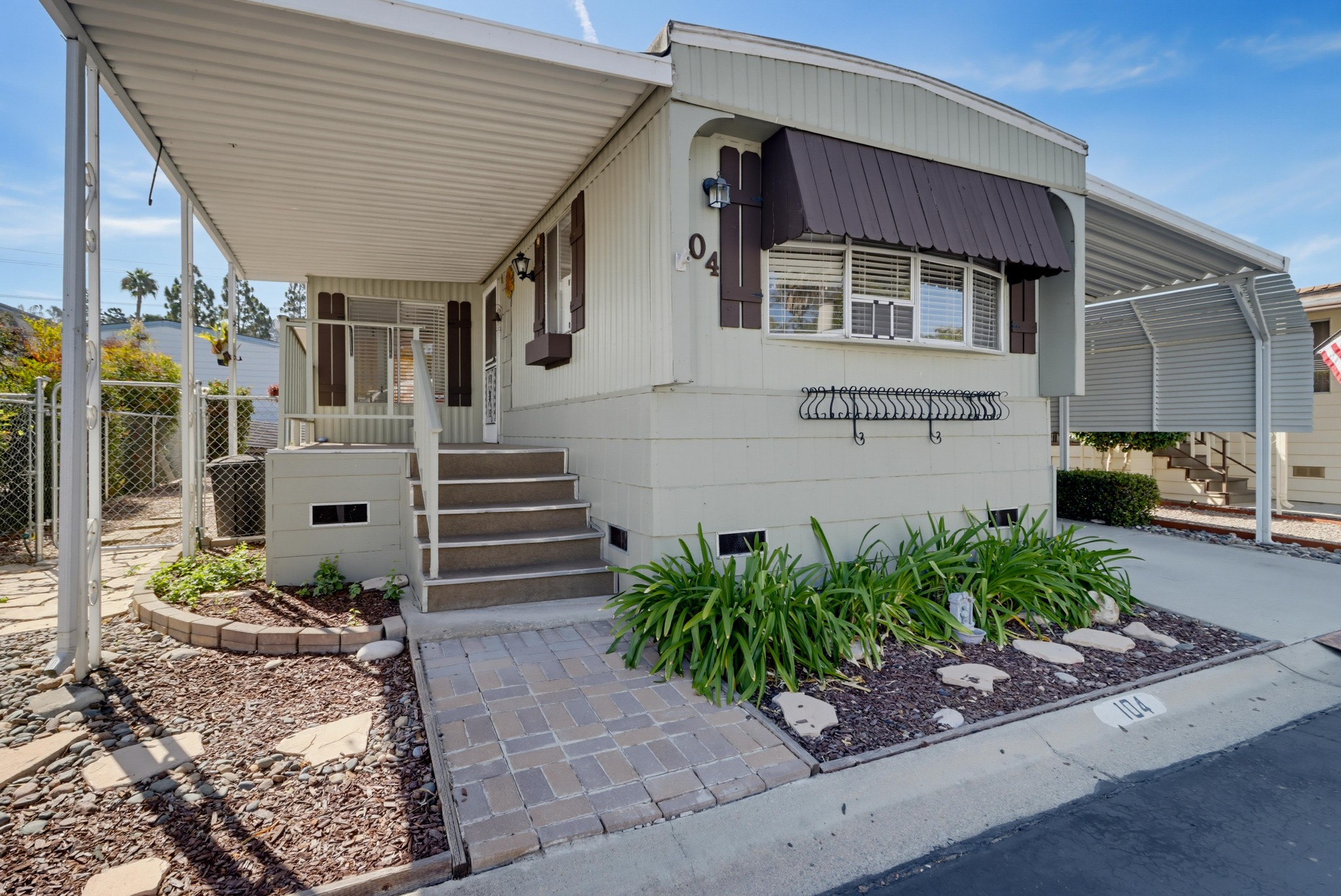 Virtual tour photo 3 of 39 for 2130 Sunset Dr