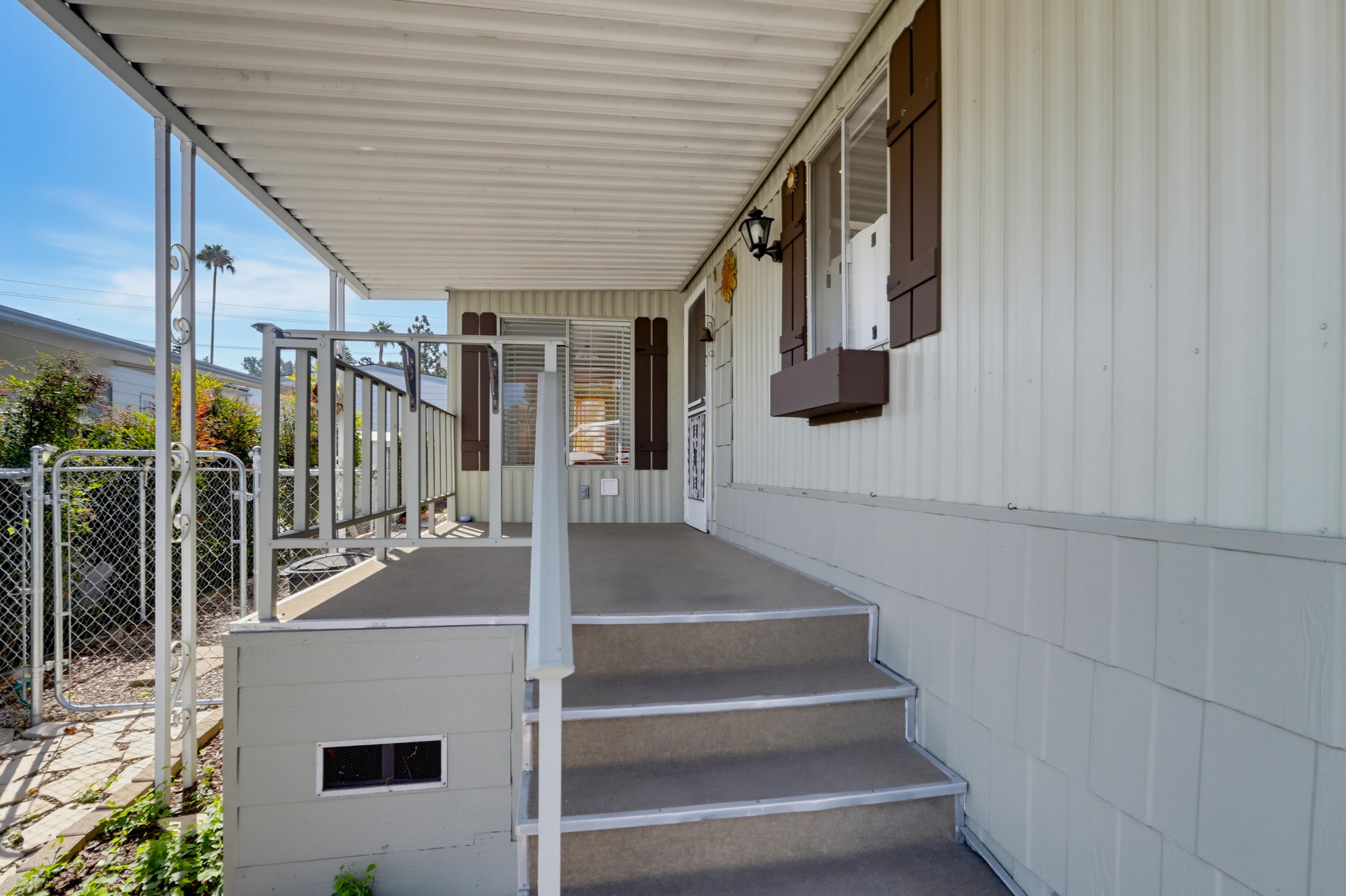 Virtual tour photo 5 of 39 for 2130 Sunset Dr